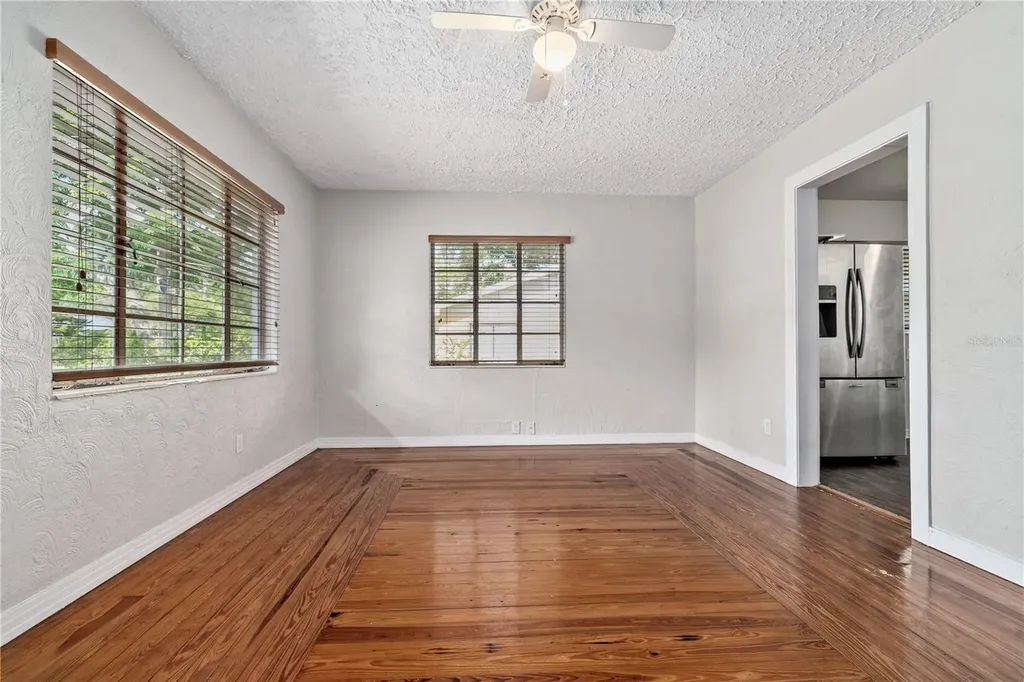 1418 E Powhatan Avenue Tampa FL 33604