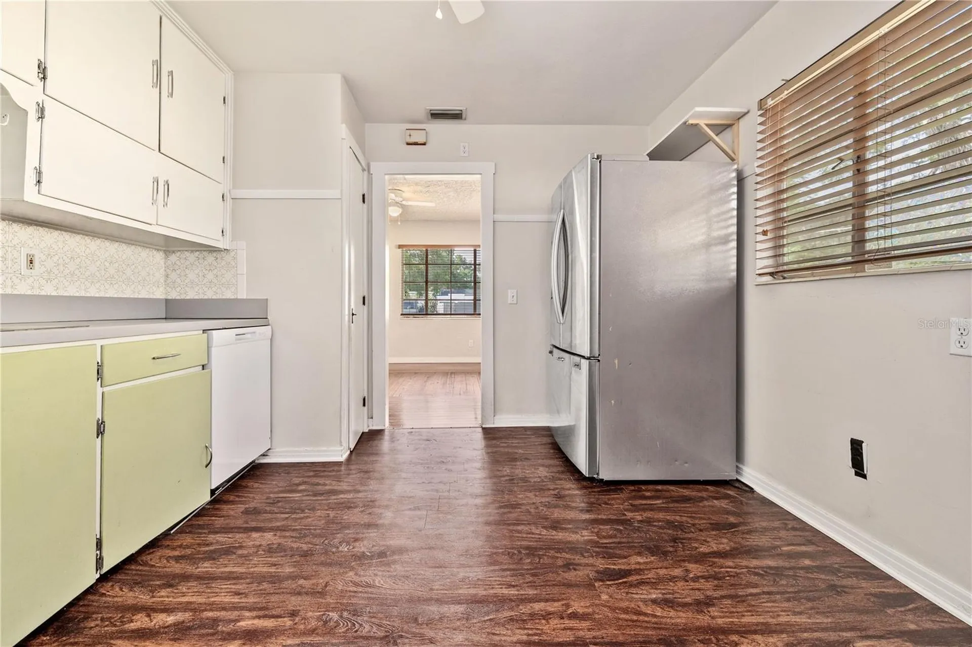 1418 E Powhatan Avenue Tampa FL 33604