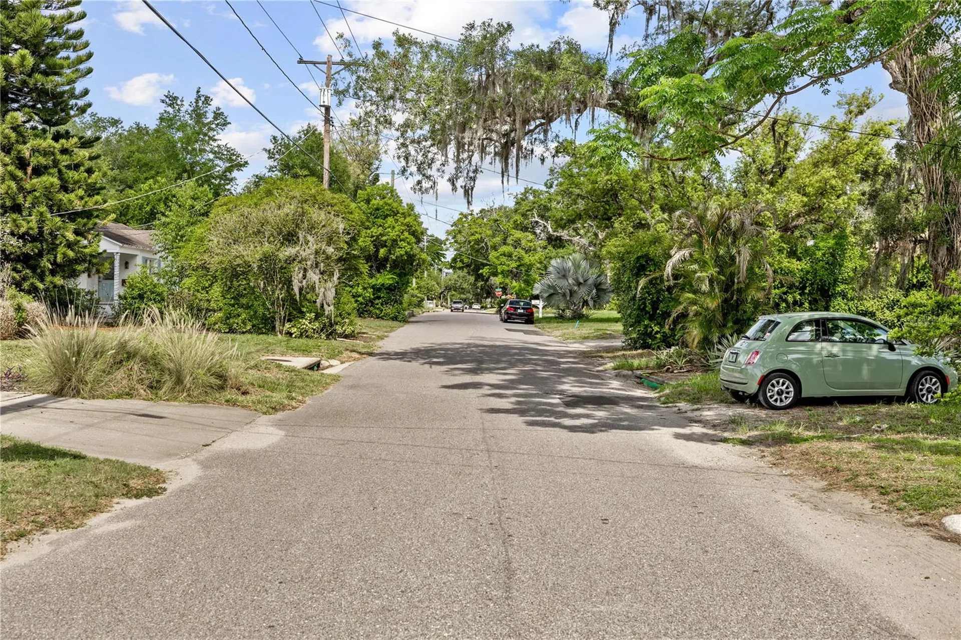 1418 E Powhatan Avenue Tampa FL 33604