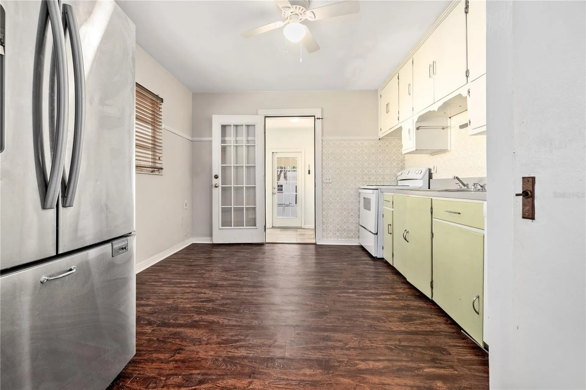 1418 E Powhatan Avenue Tampa FL 33604