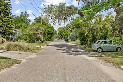 1418 E Powhatan Avenue Tampa FL 33604