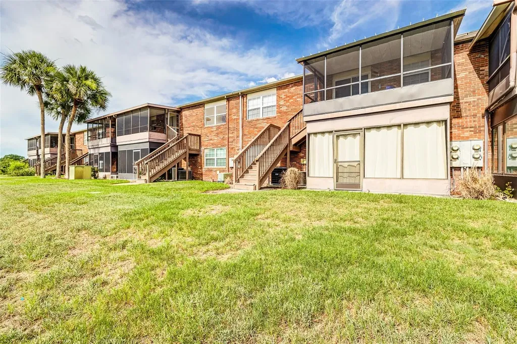 1920 E Edgewood Drive Lakeland FL 33803