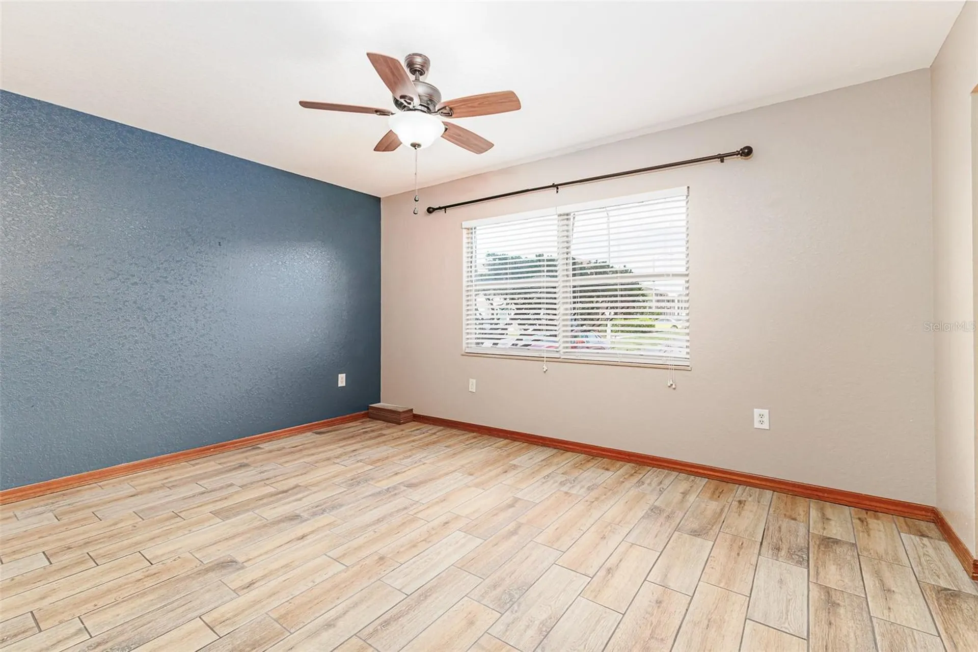 1920 E Edgewood Drive Lakeland FL 33803