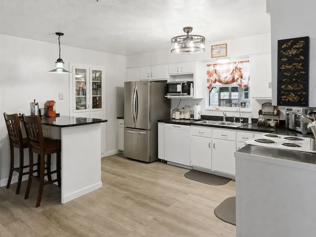 334 7th Way Interlachen FL 32148
