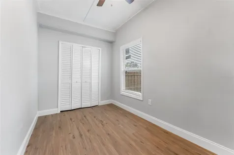 1927 13th Street S St Petersburg FL 33705