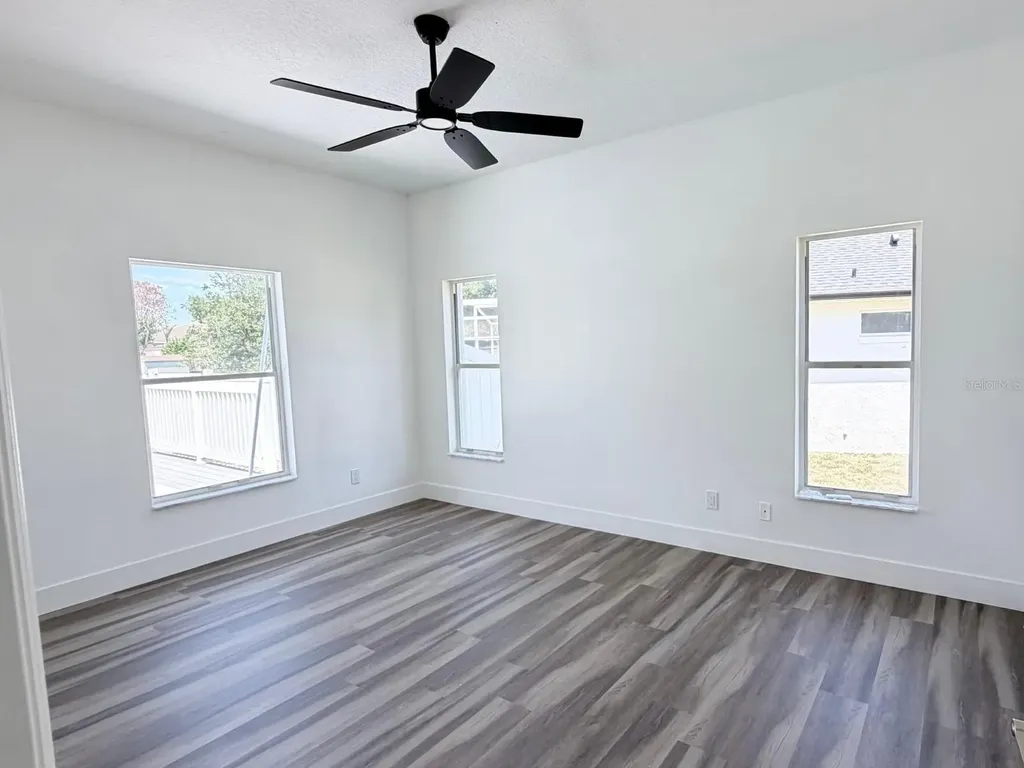906 Berwick Drive Davenport FL 33897