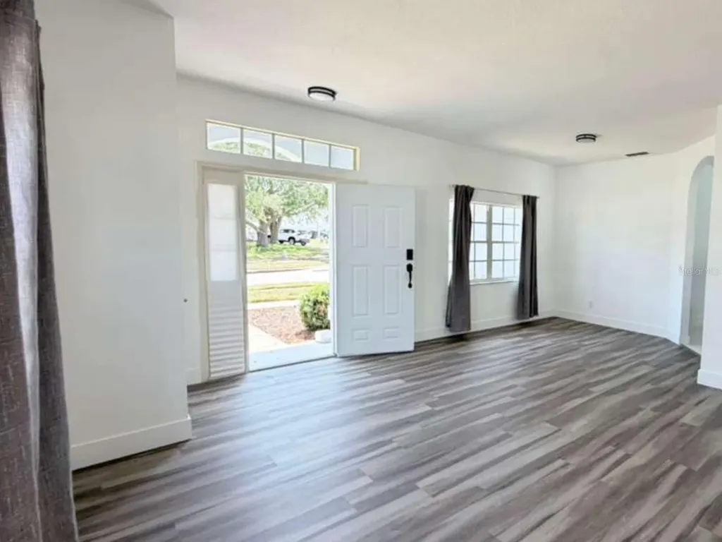 906 Berwick Drive Davenport FL 33897