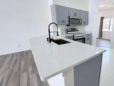 906 Berwick Drive Davenport FL 33897