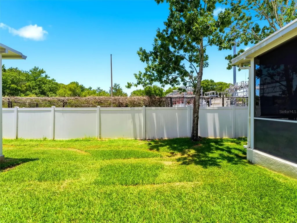 11513 Declaration Drive Tampa FL 33635