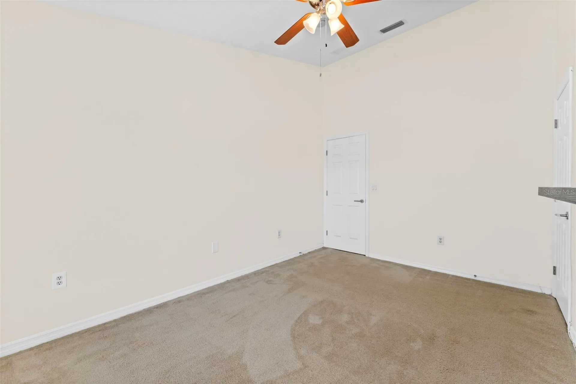 11513 Declaration Drive Tampa FL 33635