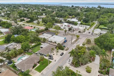 1308 71st Street NW Bradenton FL 34209