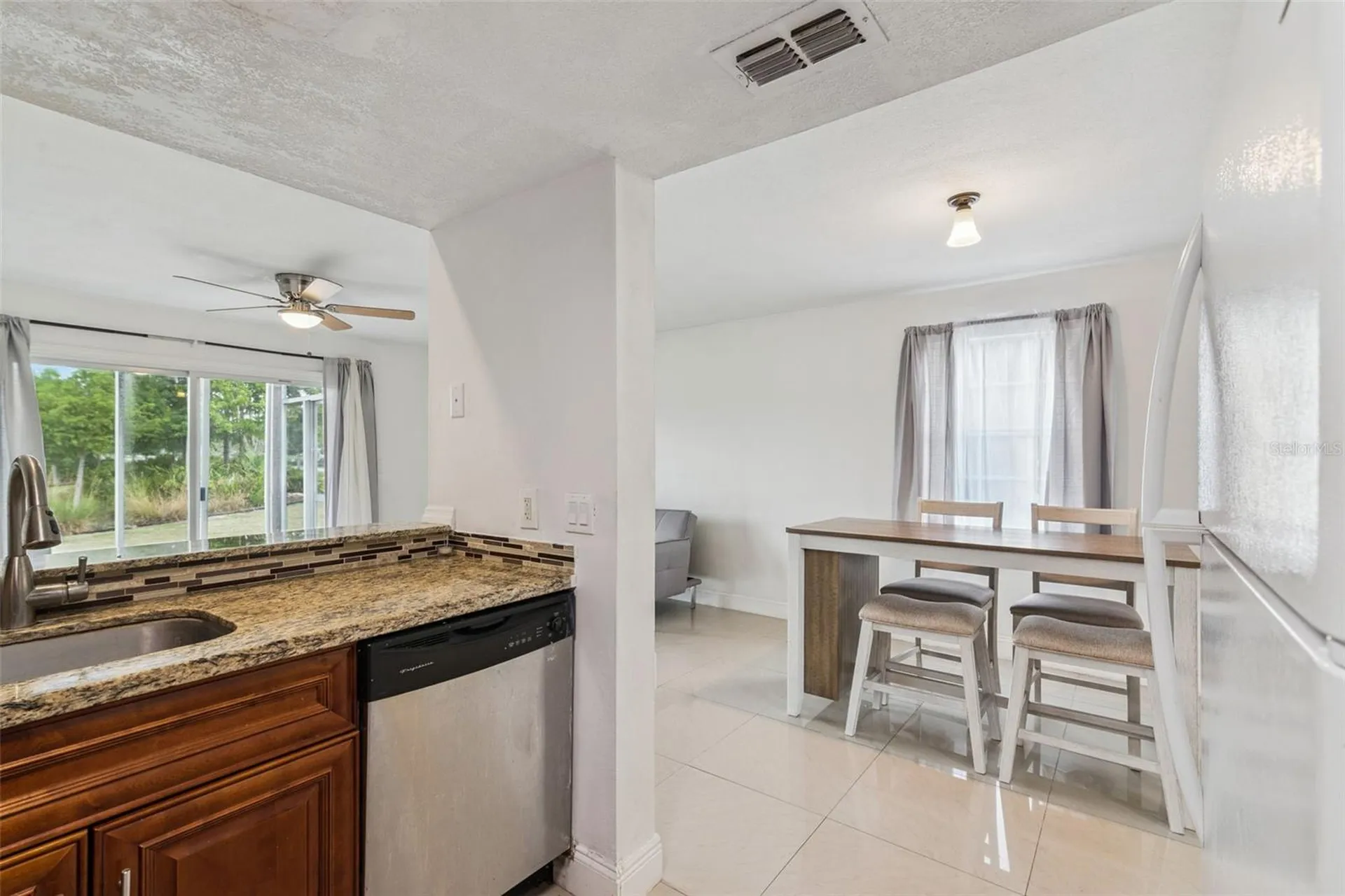 214 Majors Lane Kissimmee FL 34743