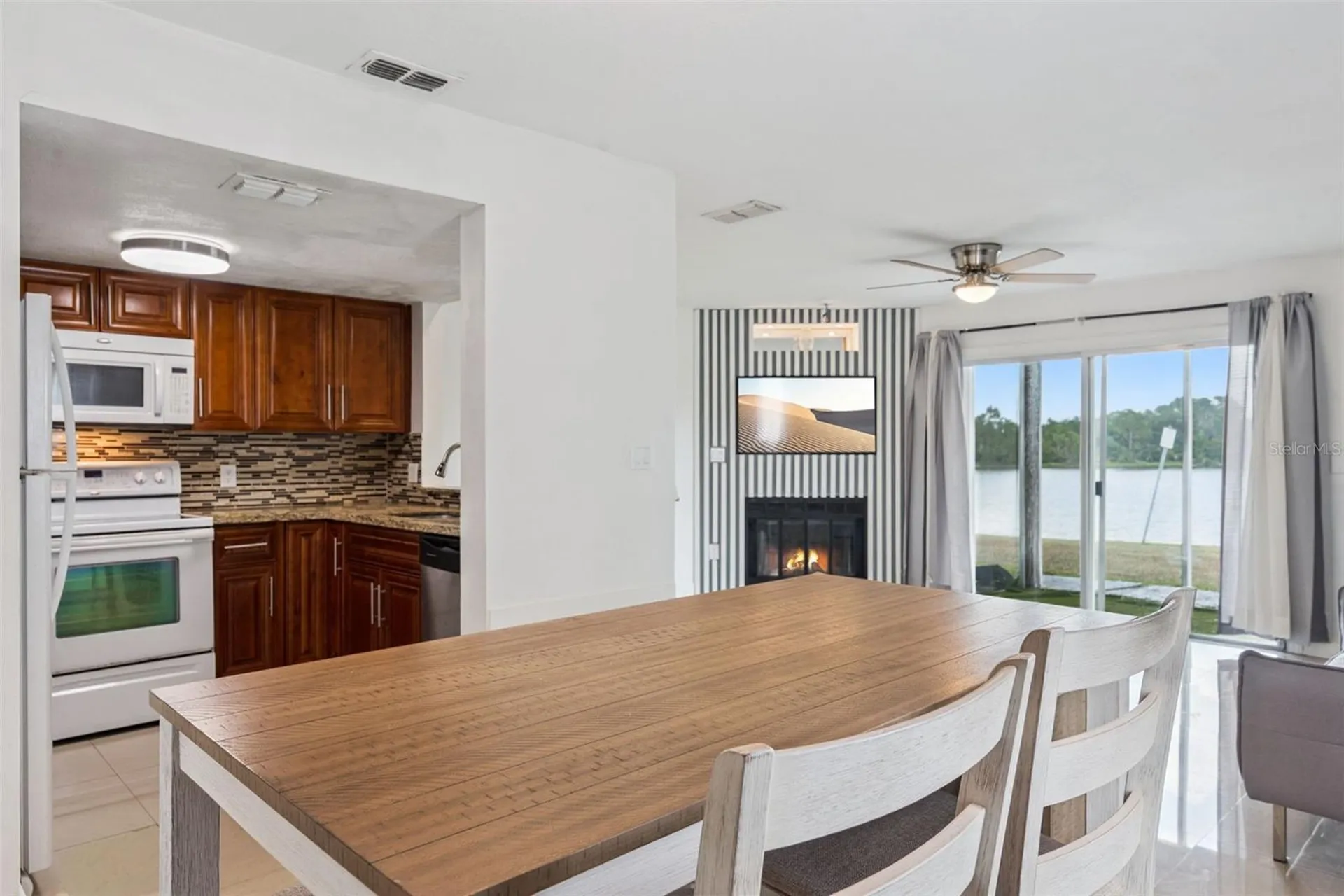 214 Majors Lane Kissimmee FL 34743