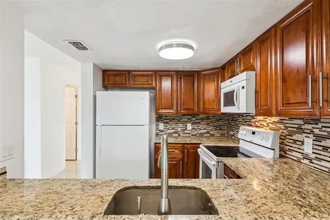 214 Majors Lane Kissimmee FL 34743