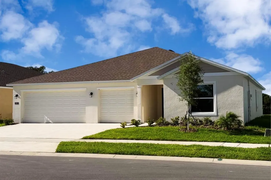 2831 Pioneer Trail Eagle Lake FL 33839