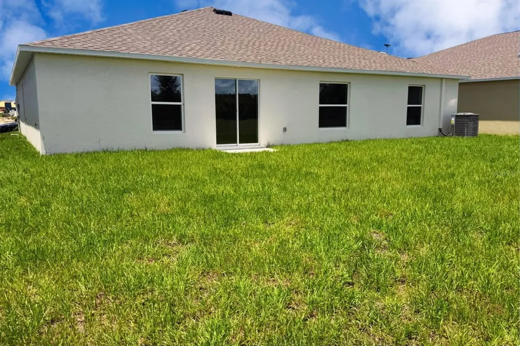 2831 Pioneer Trail Eagle Lake FL 33839
