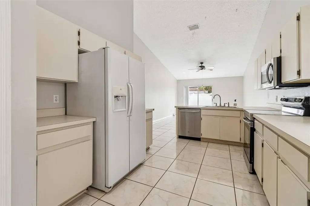 10105 Sea Spray Place Tampa FL 33624