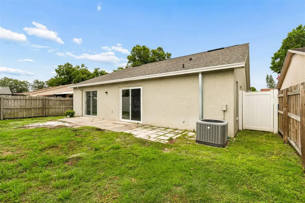 10105 Sea Spray Place Tampa FL 33624