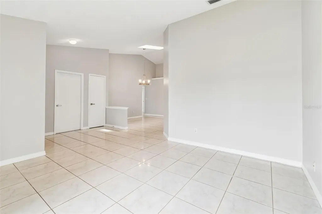 10105 Sea Spray Place Tampa FL 33624