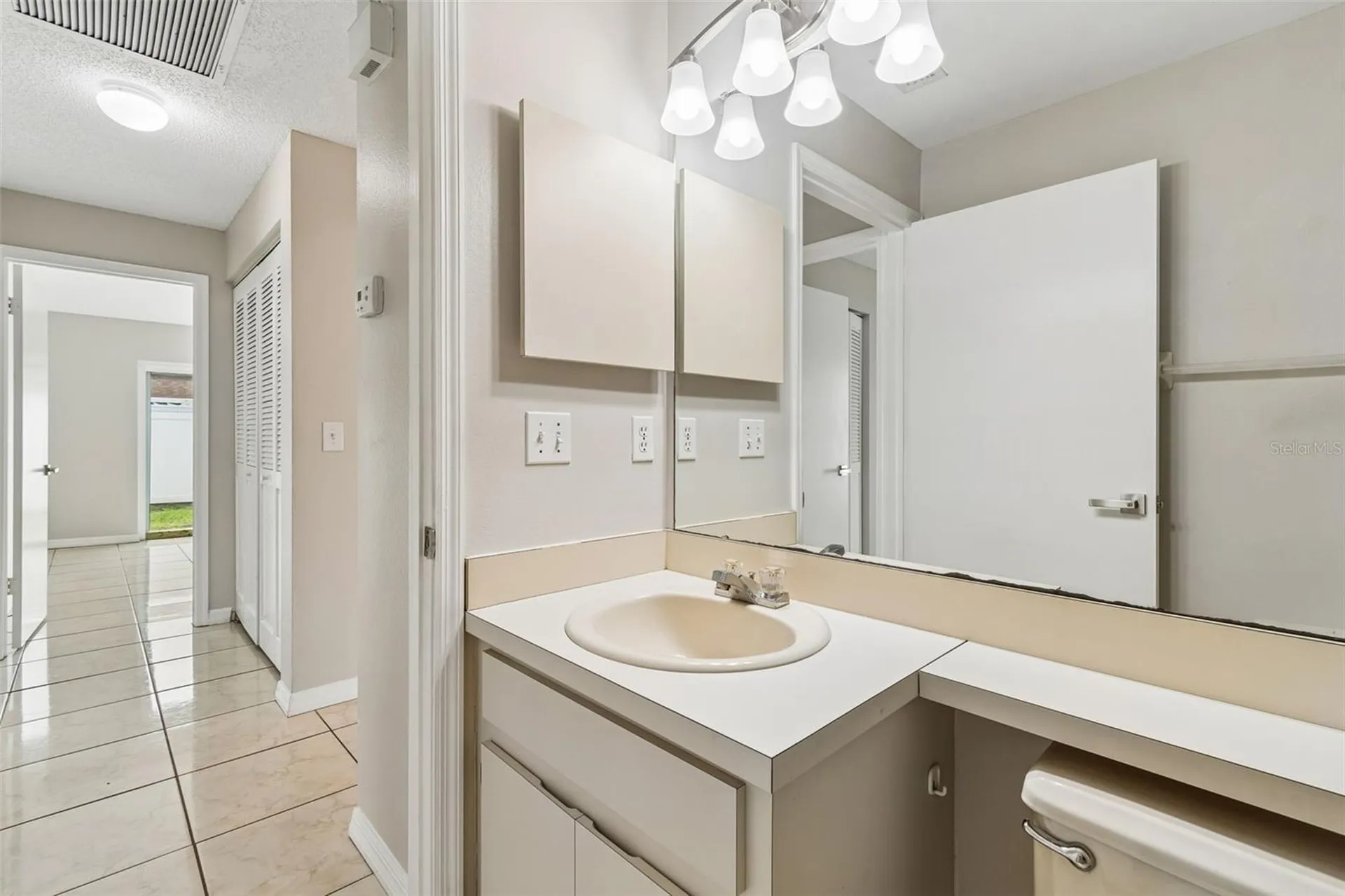 10105 Sea Spray Place Tampa FL 33624