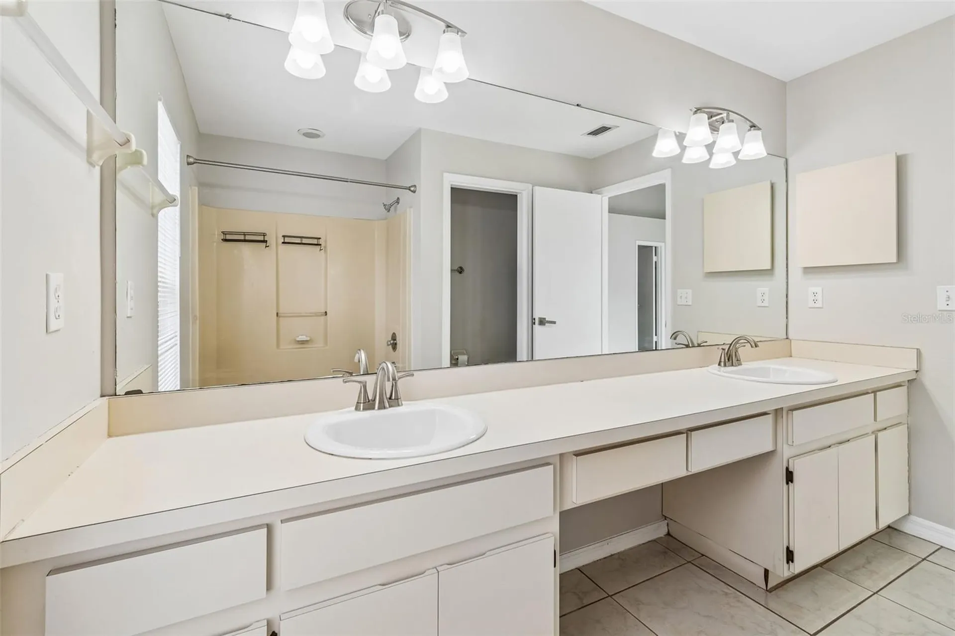 10105 Sea Spray Place Tampa FL 33624
