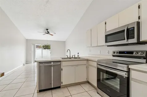 10105 Sea Spray Place Tampa FL 33624