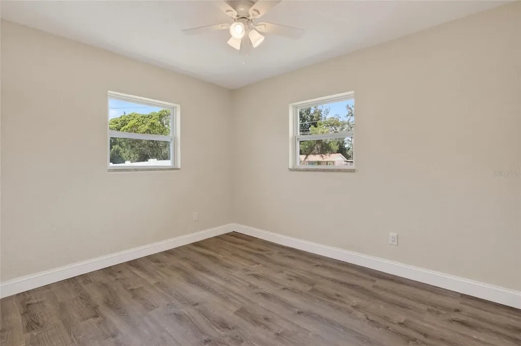 2080 Douglas Avenue Clearwater FL 33755