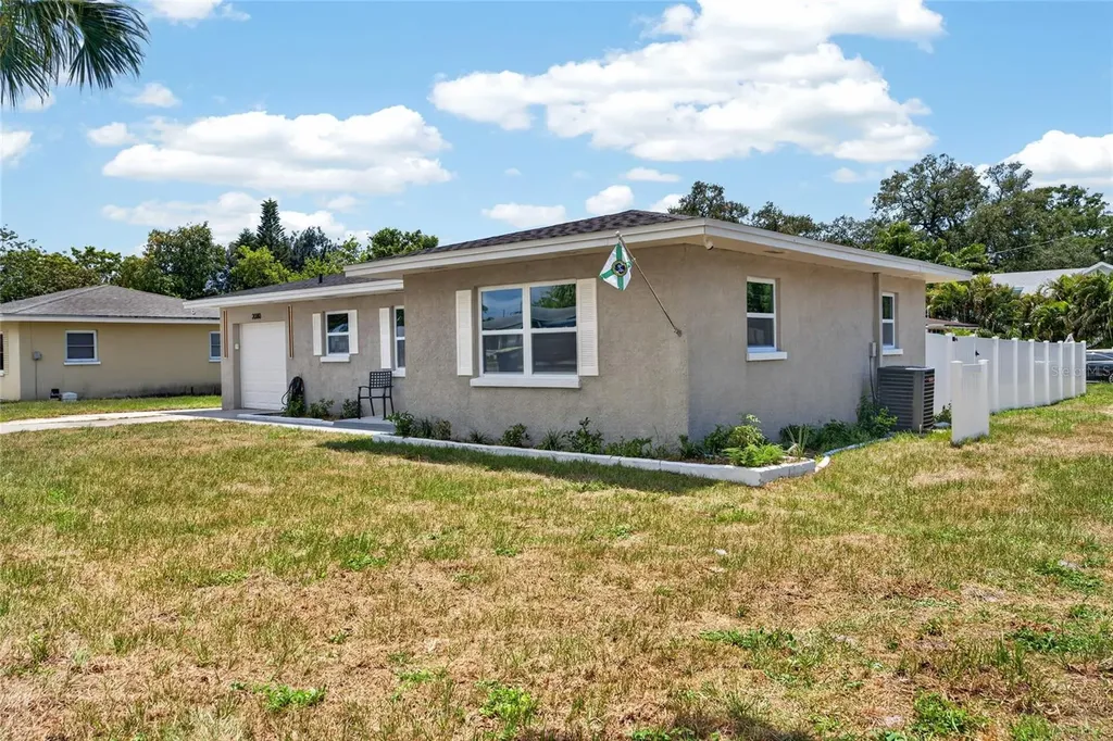 2080 Douglas Avenue Clearwater FL 33755