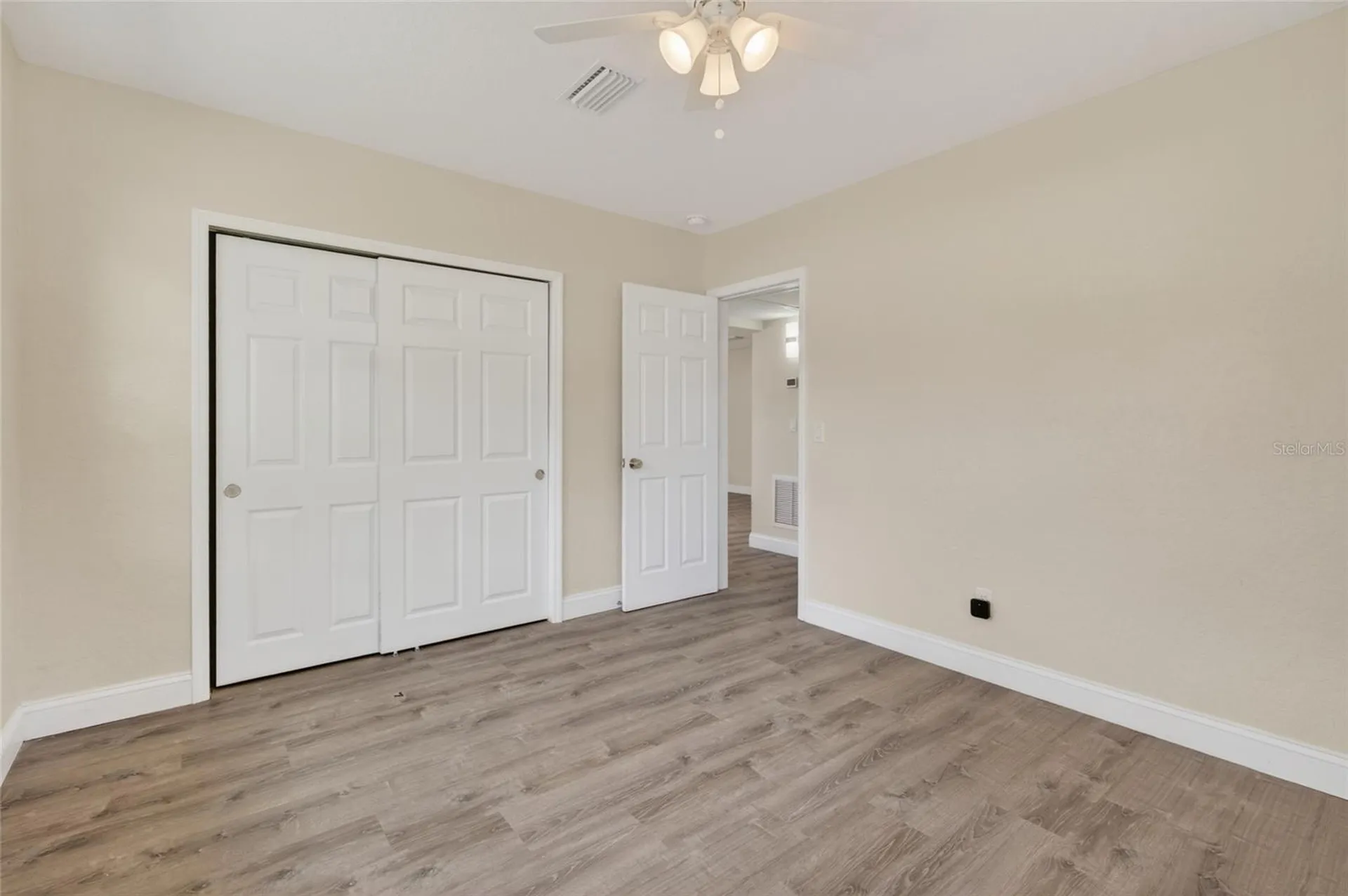 2080 Douglas Avenue Clearwater FL 33755