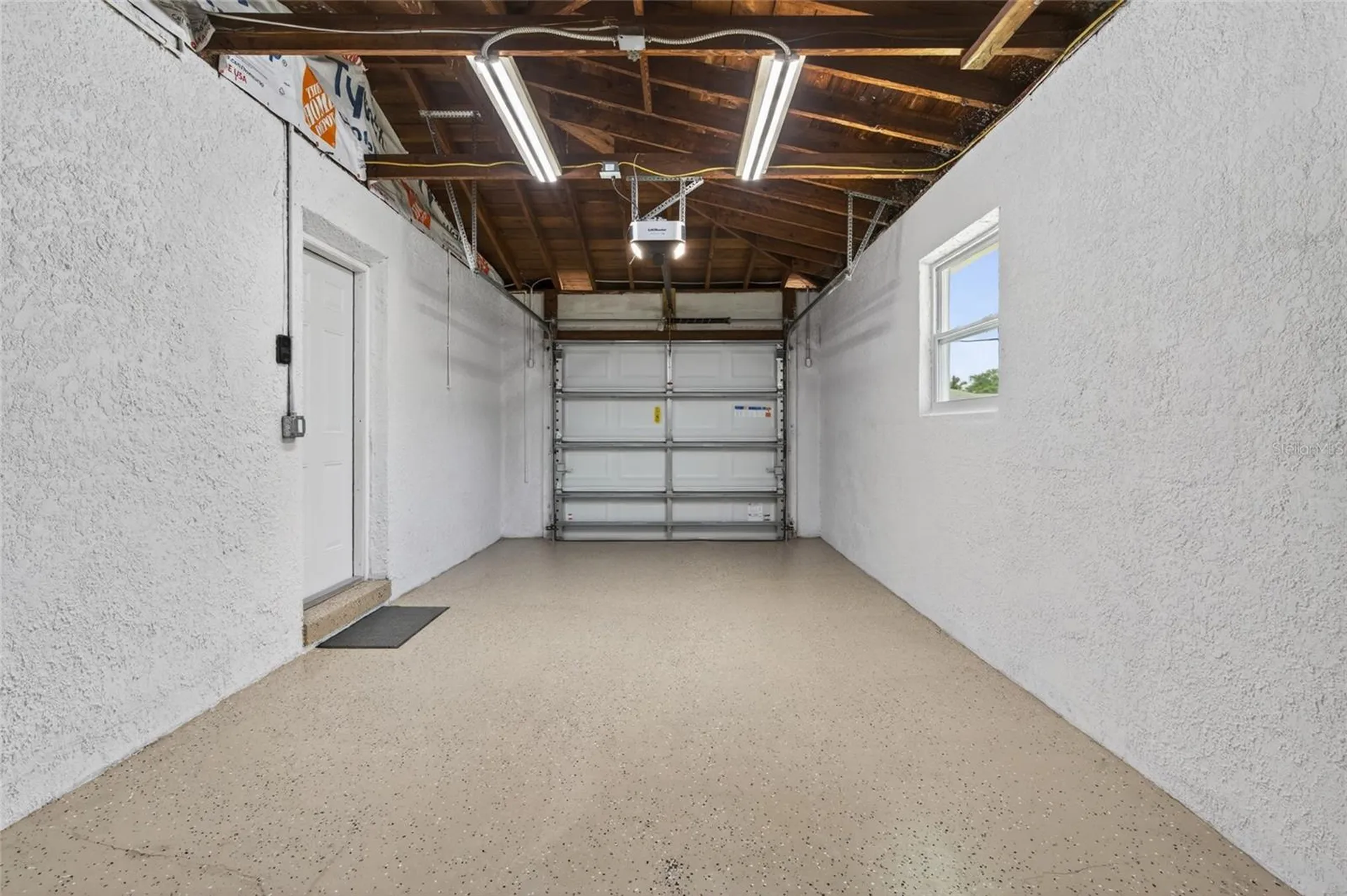 2080 Douglas Avenue Clearwater FL 33755