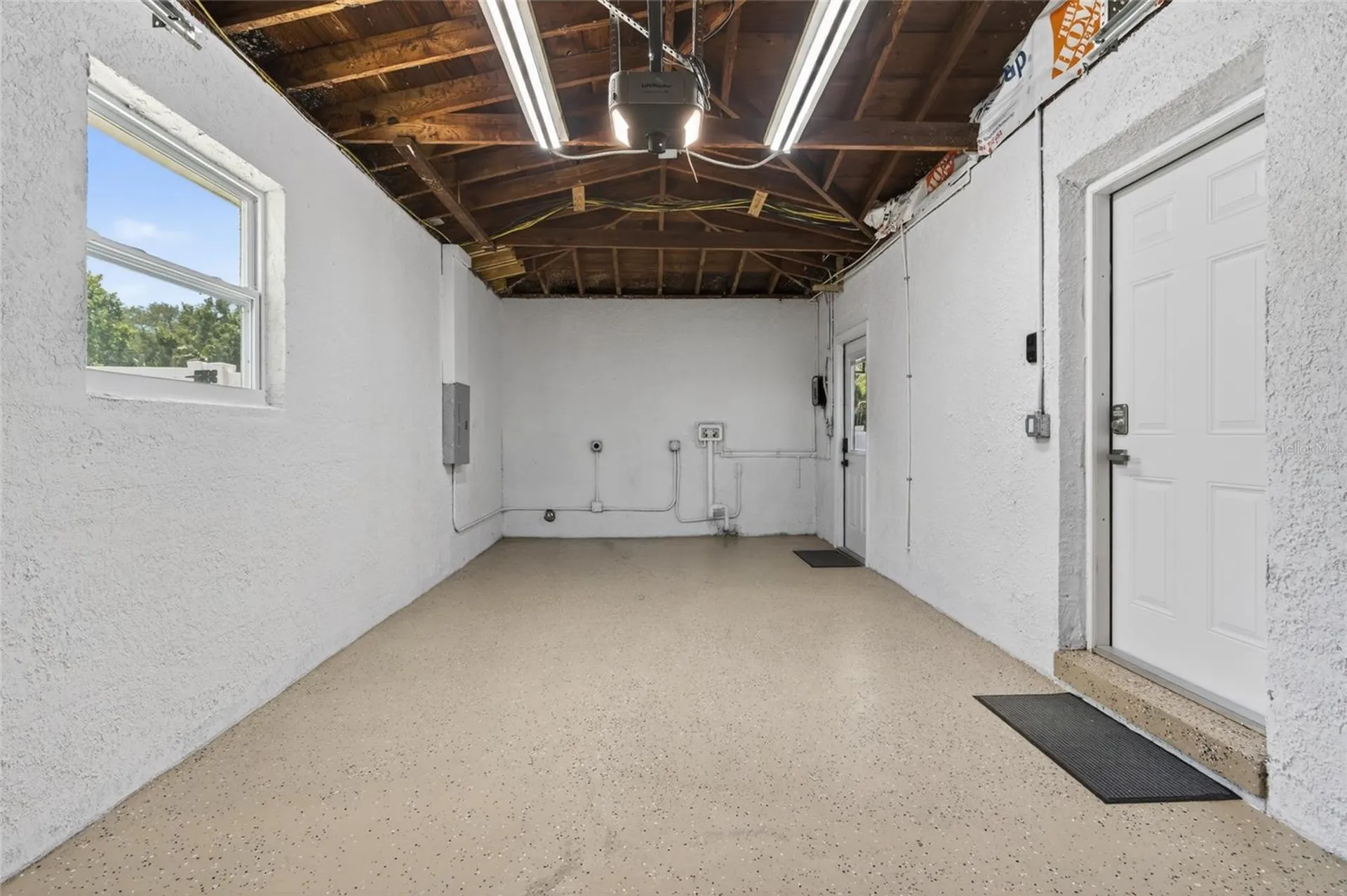 2080 Douglas Avenue Clearwater FL 33755