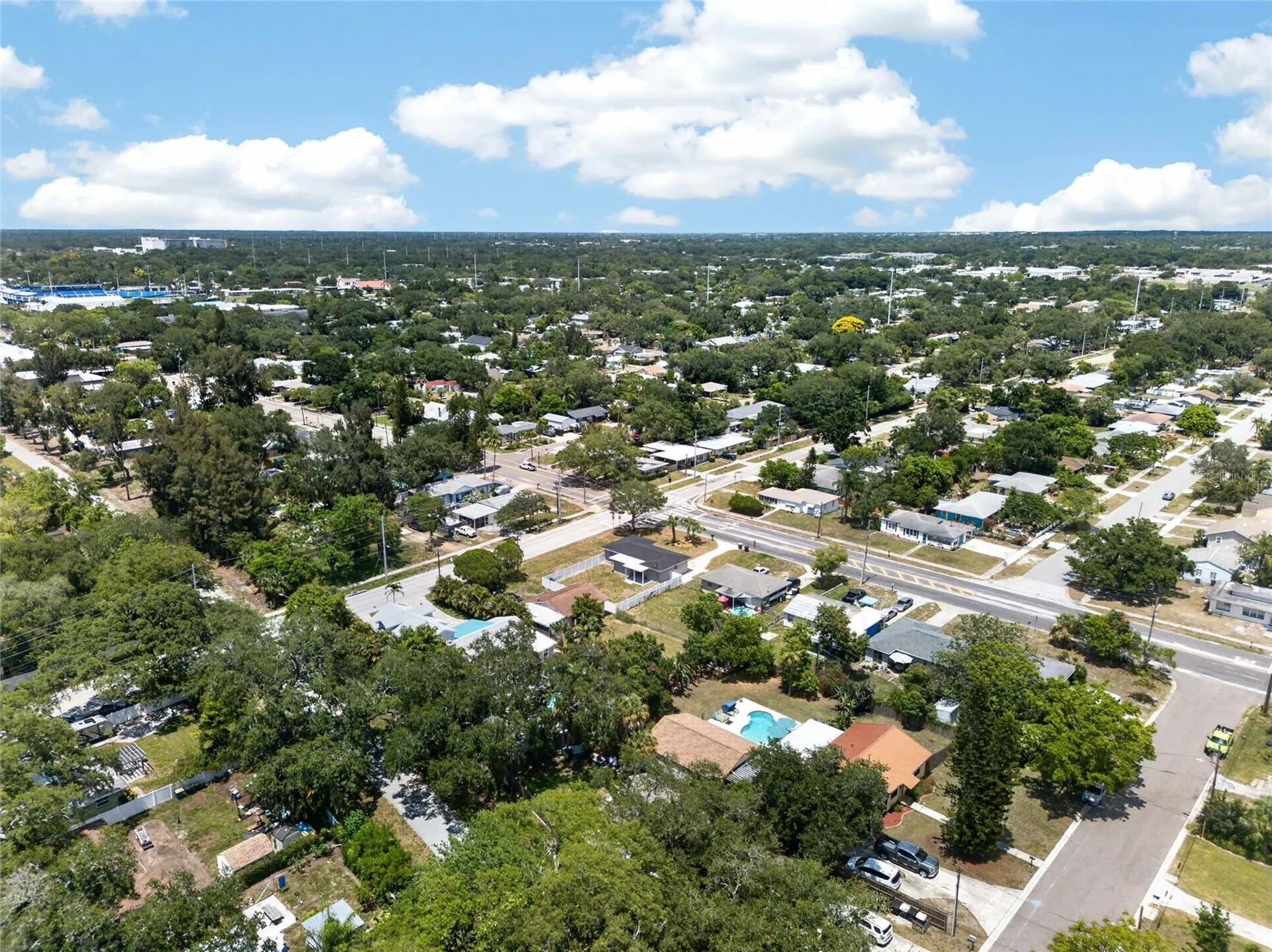 2080 Douglas Avenue Clearwater FL 33755