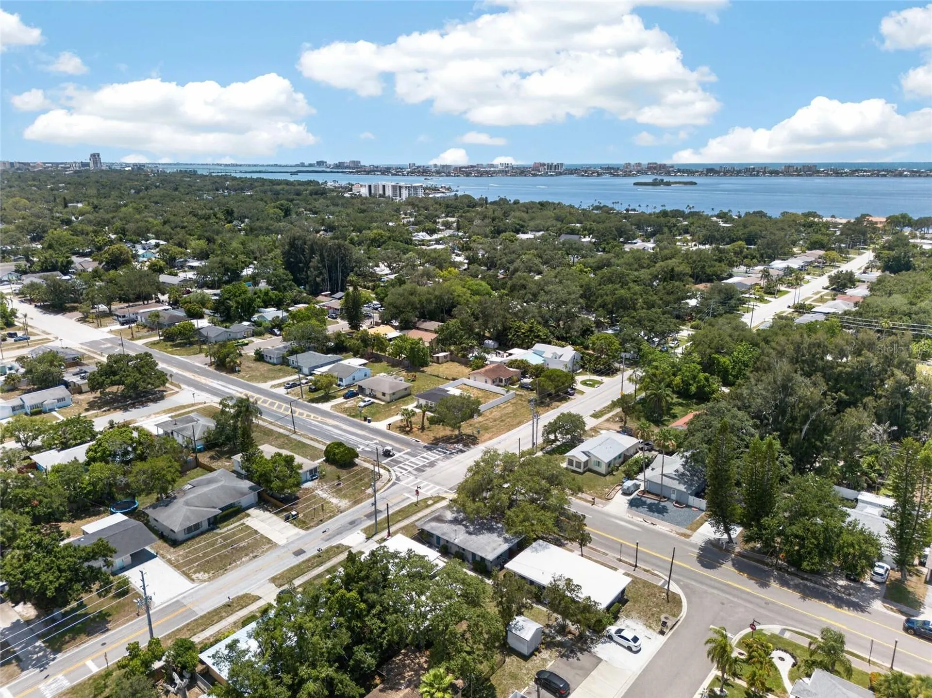 2080 Douglas Avenue Clearwater FL 33755