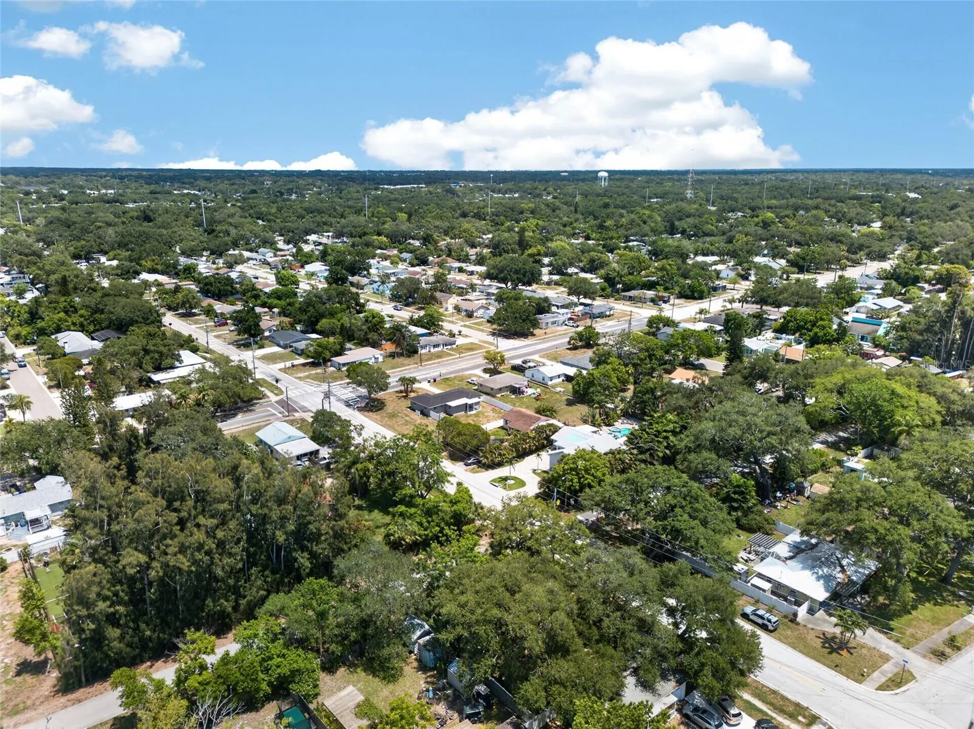 2080 Douglas Avenue Clearwater FL 33755