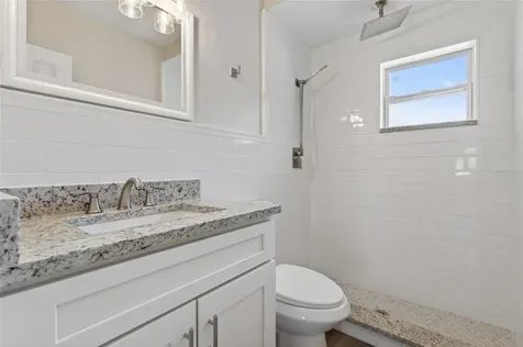 2080 Douglas Avenue Clearwater FL 33755
