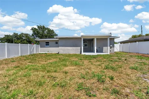2080 Douglas Avenue Clearwater FL 33755