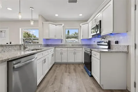 2080 Douglas Avenue Clearwater FL 33755