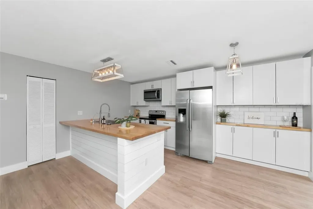 5176 Cedar Hammock Lane Sarasota FL 34232
