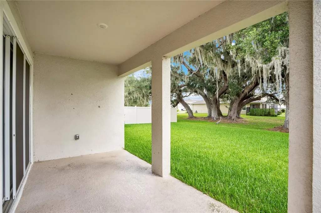 3504 Crescent Peak Way Plant City FL 33565