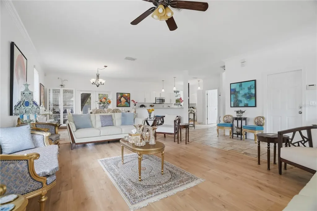 3610 W Euclid Avenue Tampa FL 33629