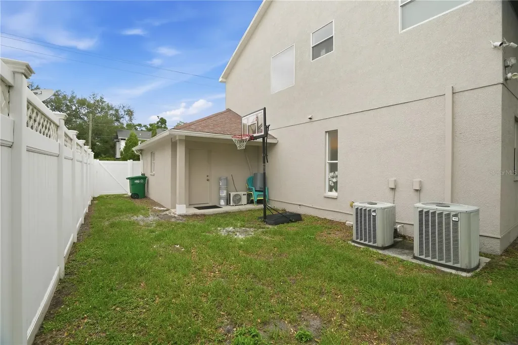 3610 W Euclid Avenue Tampa FL 33629