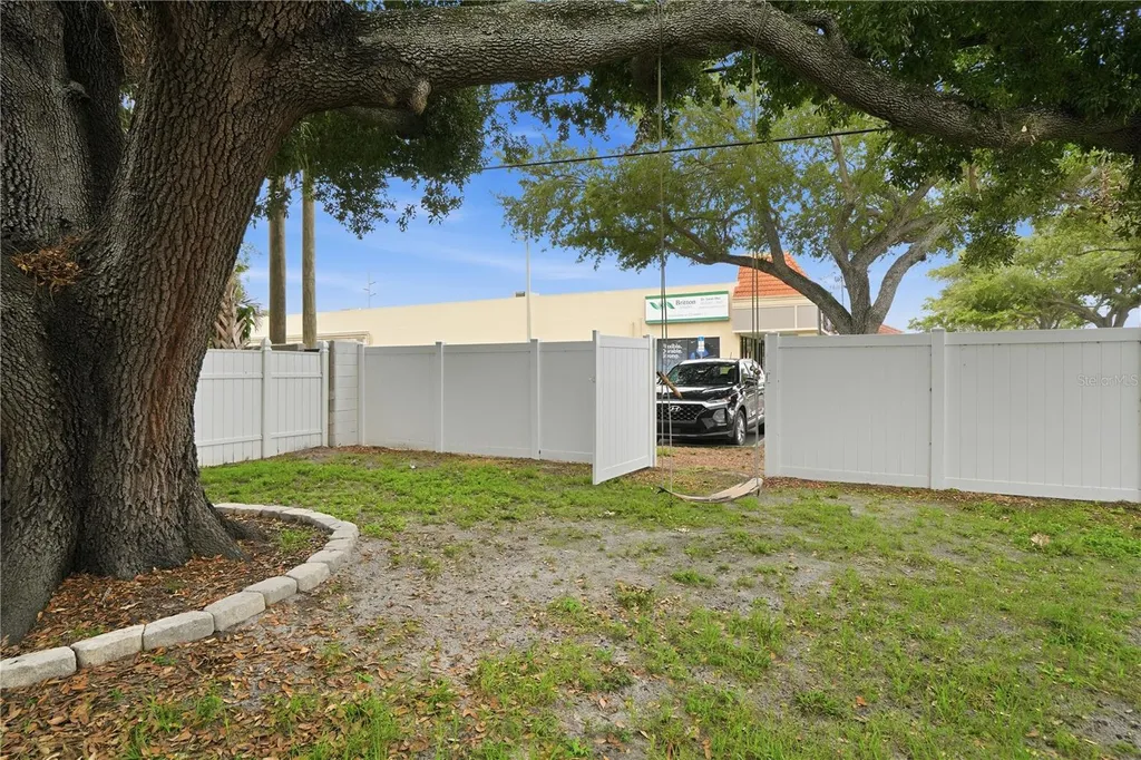 3610 W Euclid Avenue Tampa FL 33629