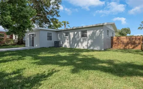 313 Beverly Boulevard Brandon FL 33511