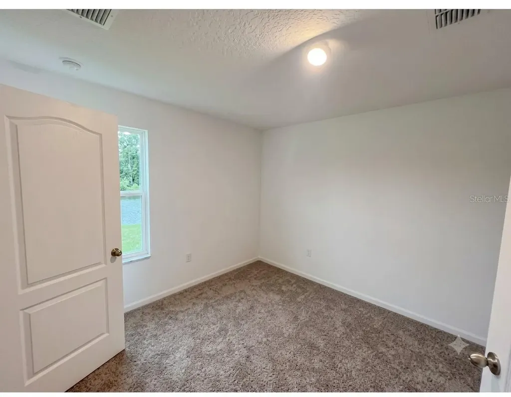 8650 W Lake George W Circle W Macclenny FL 32063