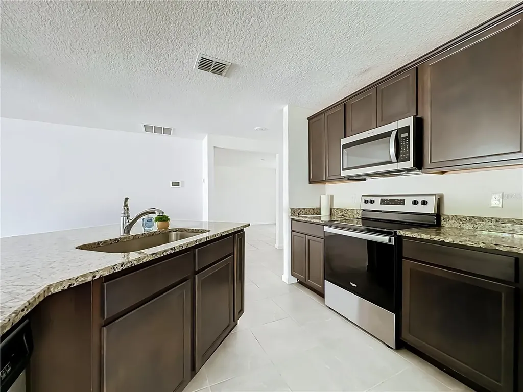 8650 W Lake George W Circle W Macclenny FL 32063