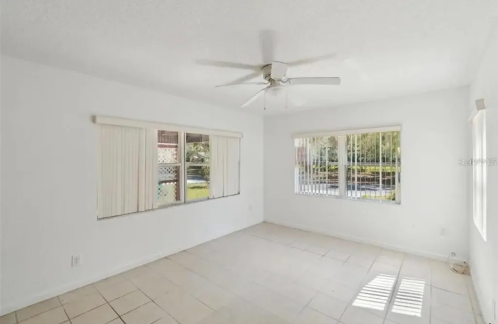 612 Kensington Street Eustis FL 32726