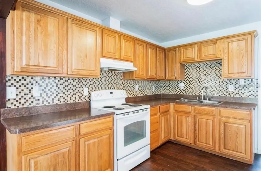 612 Kensington Street Eustis FL 32726