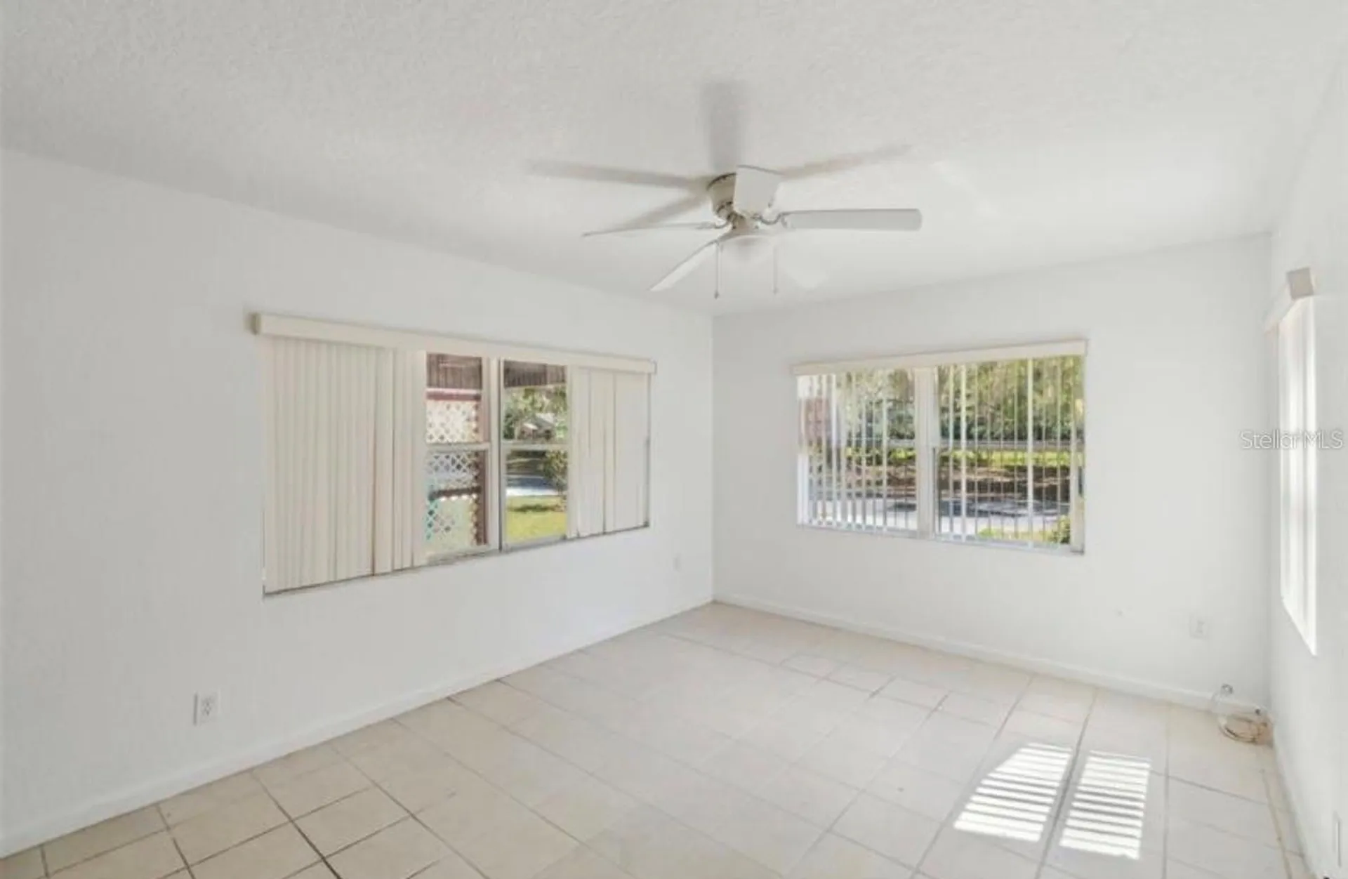 612 Kensington Street Eustis FL 32726