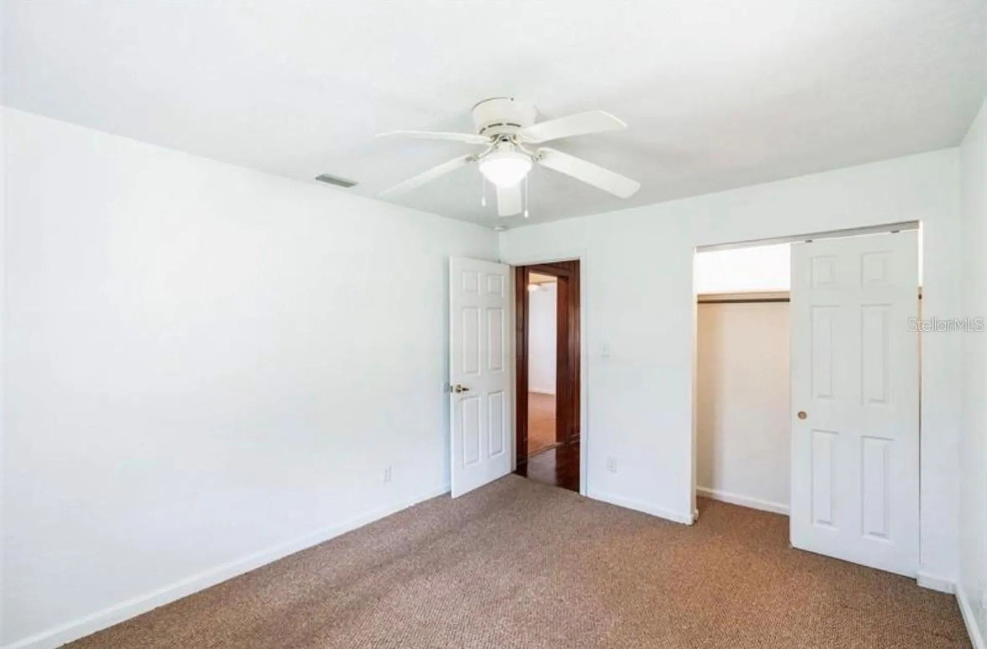 612 Kensington Street Eustis FL 32726