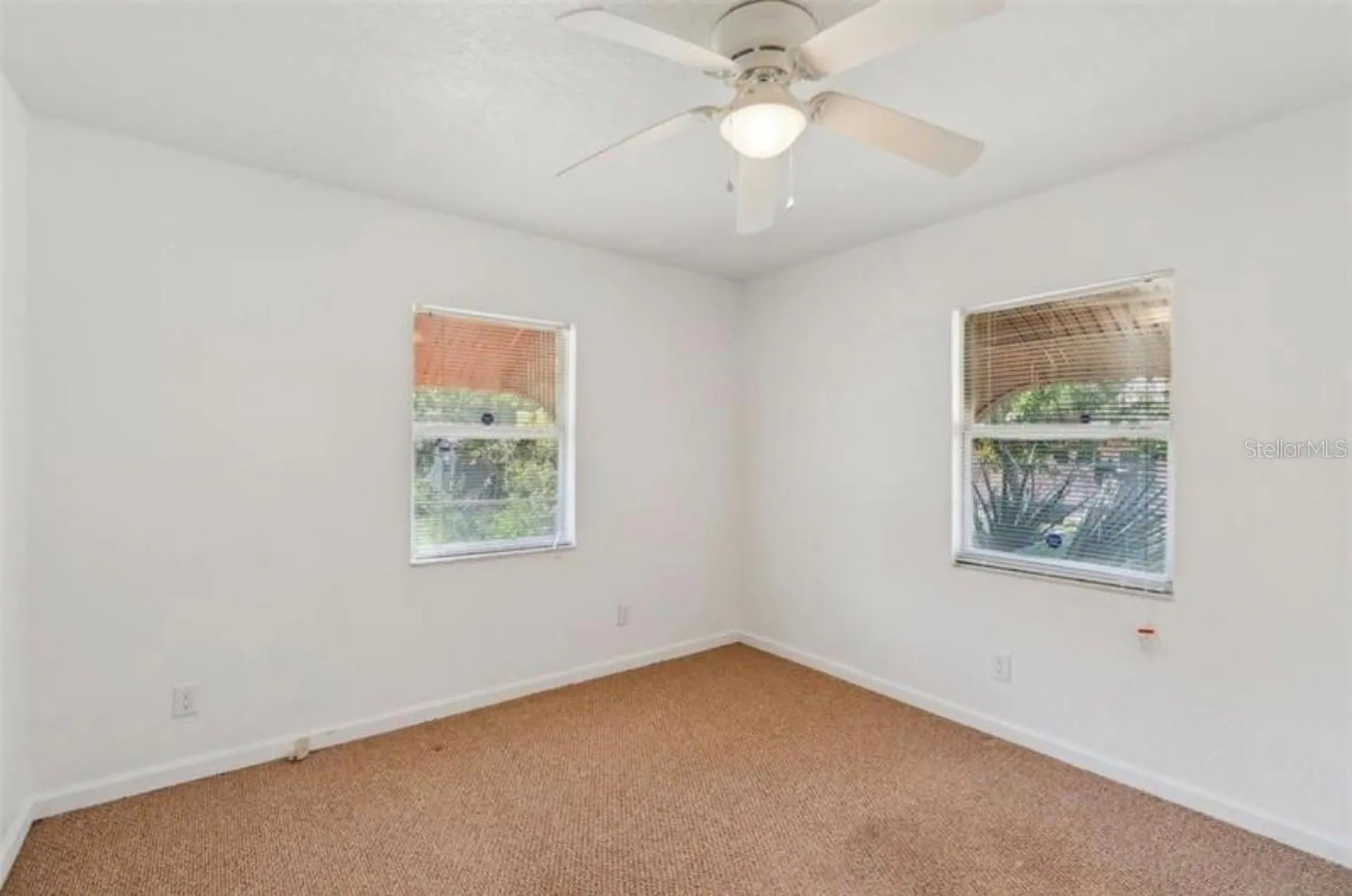 612 Kensington Street Eustis FL 32726